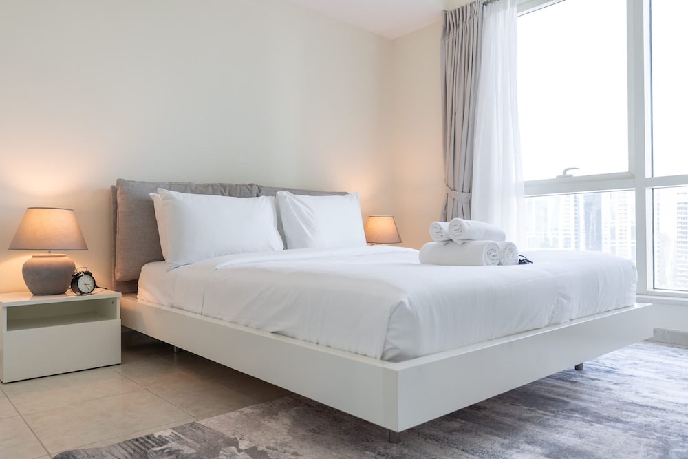 Luxury in Dubai Marina s 1 Bed That Sleeps 2