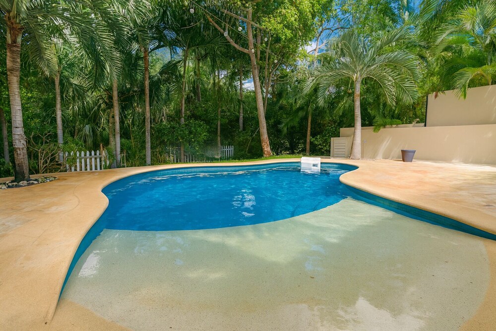 Family Villa Private Pool 3 Min Walk To The Beach