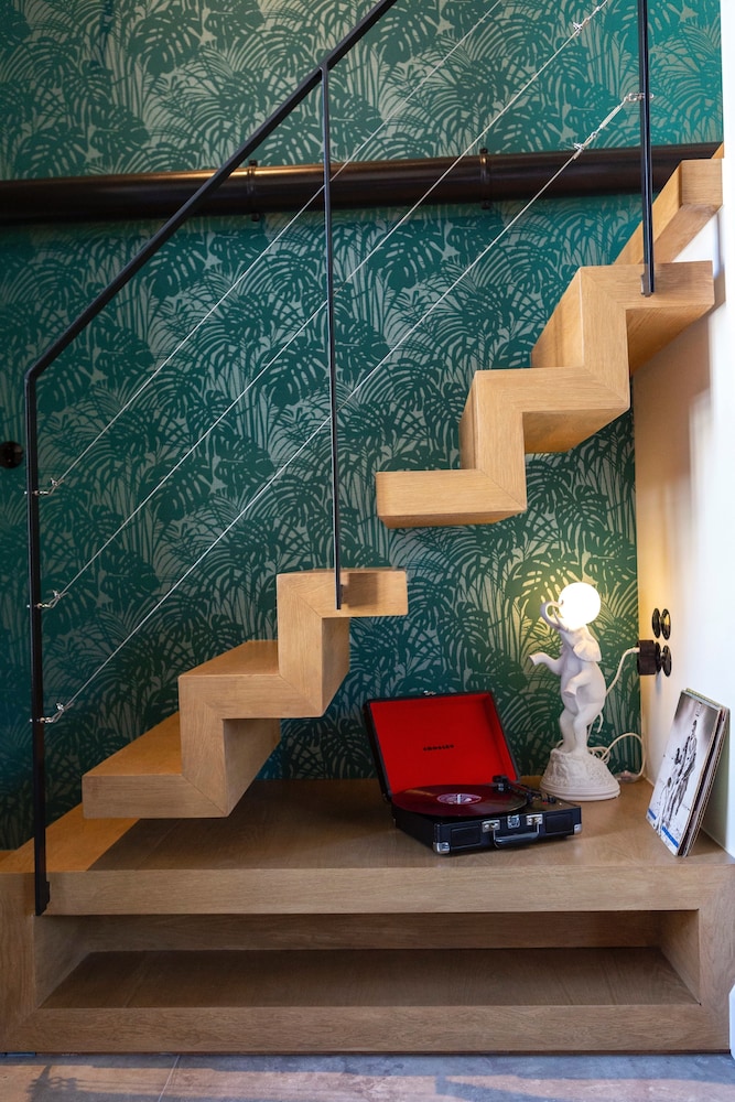 The Foundry Suites