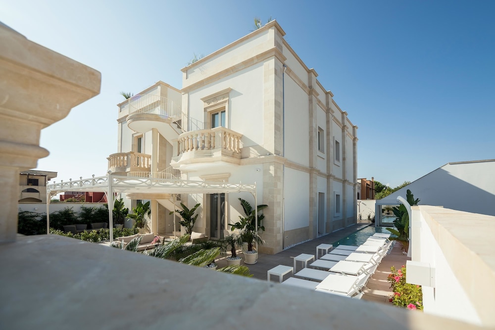 Acquaviva Suites view 4
