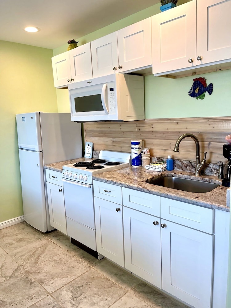 Beachgate Condo Suites And Hotel 234+235+236 3 Bedroom Condo