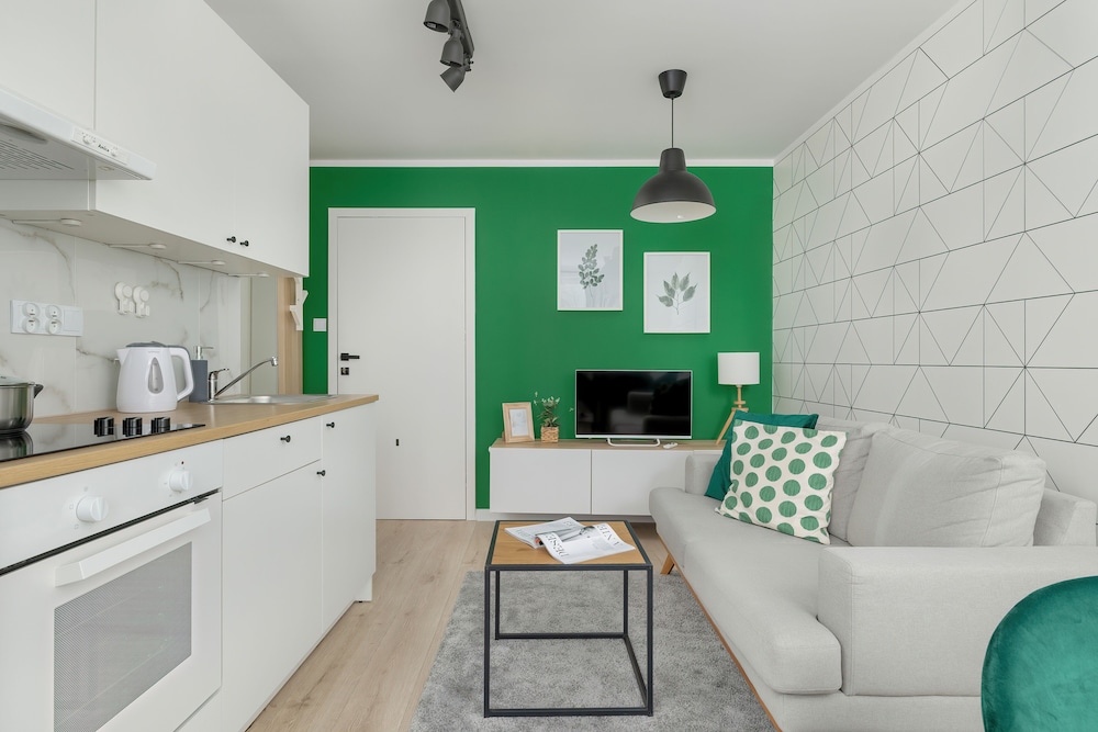 Katowice Vacations - White and Green Apartment by Renters - Property Image 3
