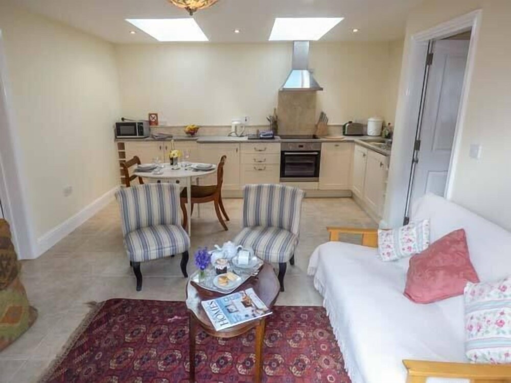 Stable Cottage view 3