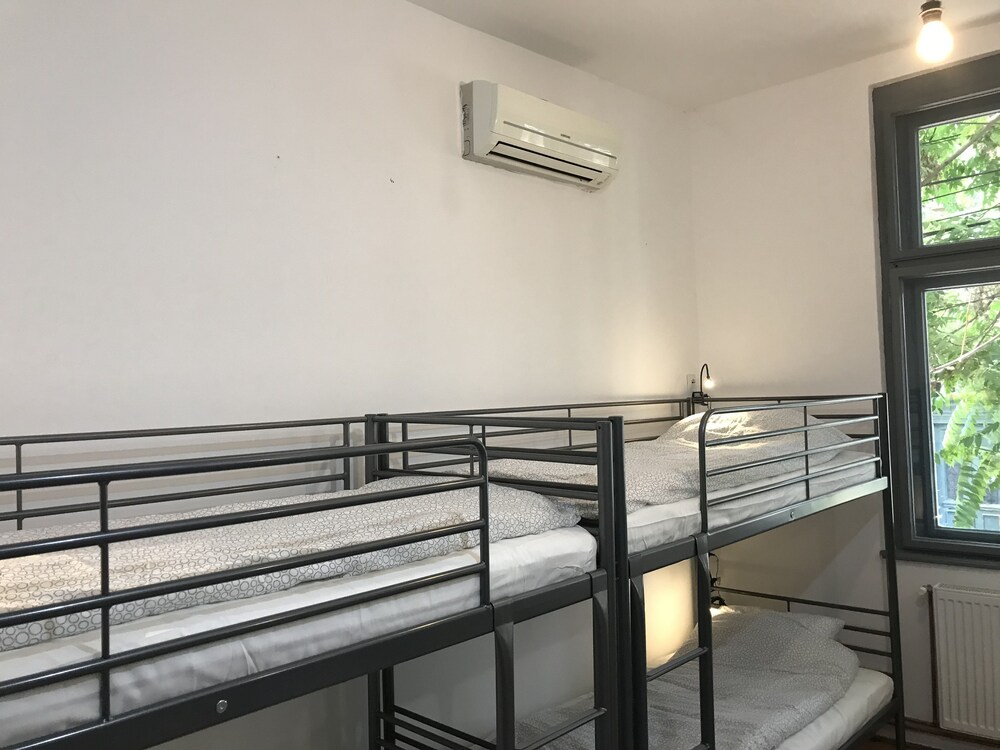 Passpartout Hostel
