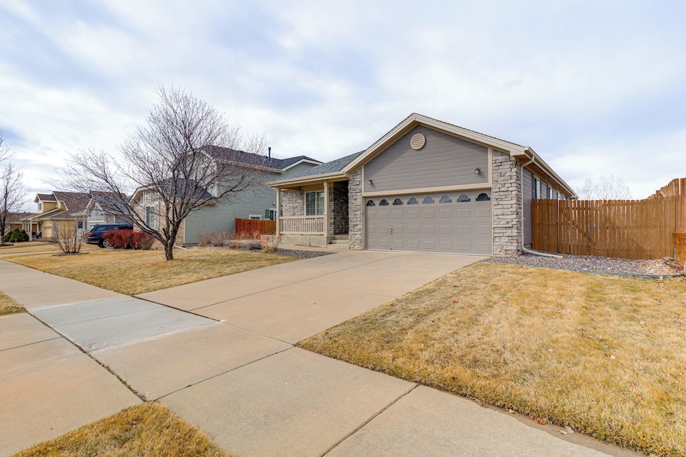 5 Mi to Cherry Creek State Park: Cozy Family Home!