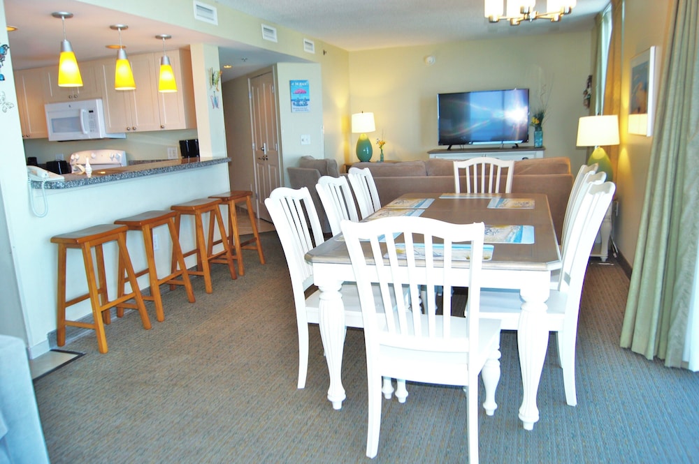 Seaside Resort 1003