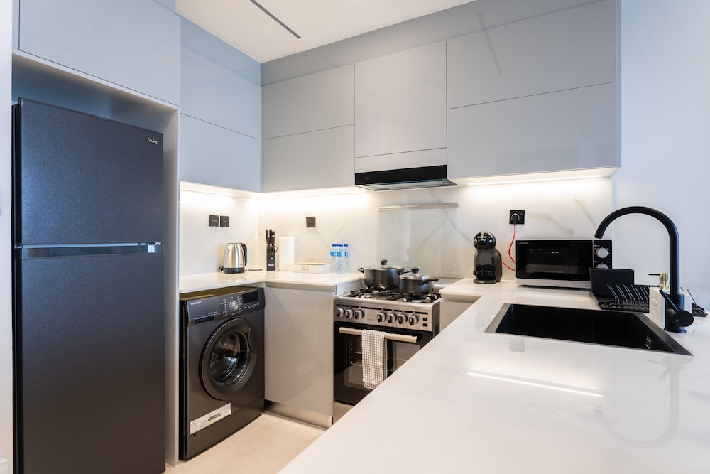 Easygo- Luxury 1bdr With View Bin Can