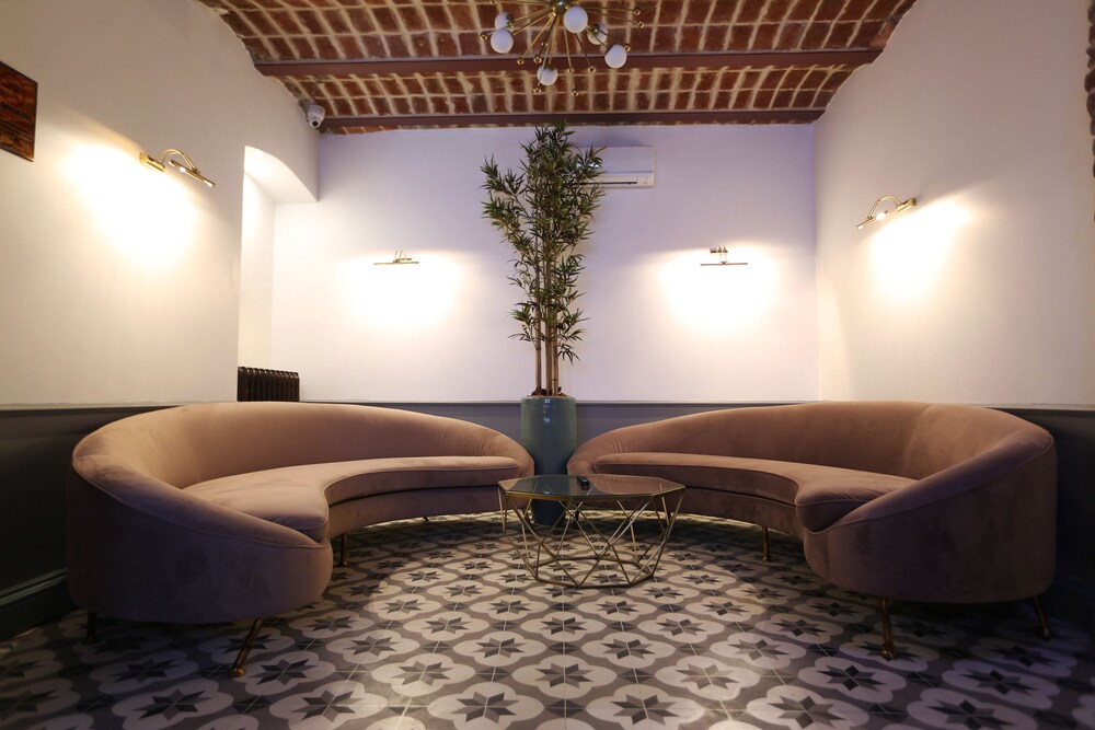 Royal Tophane - Image 5