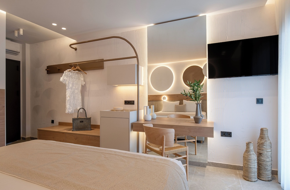 Olenia Suites