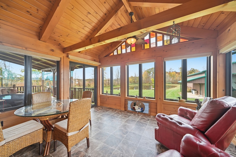 Sprinkle Bottom Lodge 5 Bedroom Cabin
