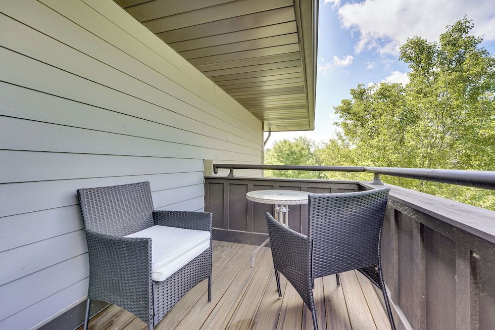 Spacious Family Getaway: 8 Mi to Main St Ann Arbor