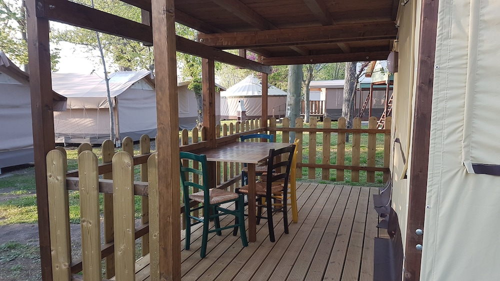 Parco del Lago Glamping & Lodges