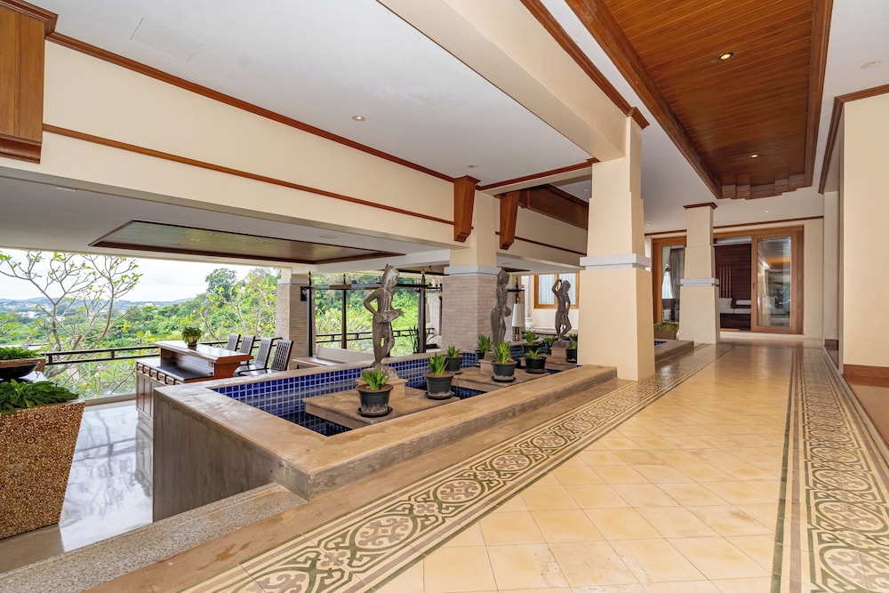 Royal Legacy Golf Villa