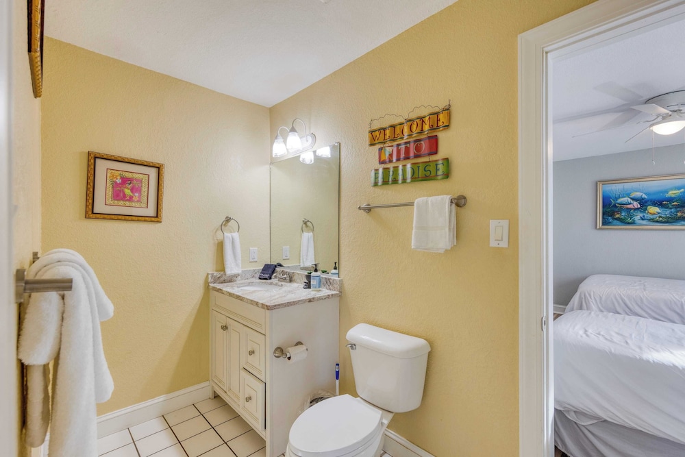 Sleeps 28 Beachfront w/ Pool, Hot Tub, Game Room Atlantic Watch by Avantstay