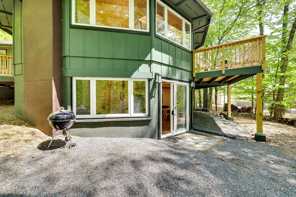Scenic Pocono Pines Apartment w/ Fire Pit! view 5