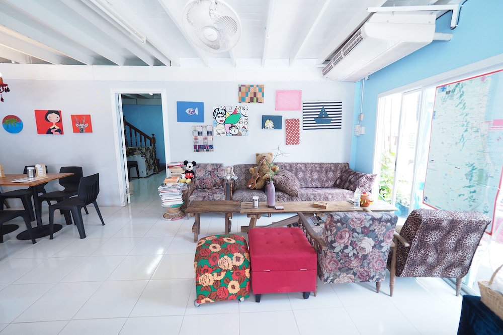 lounge