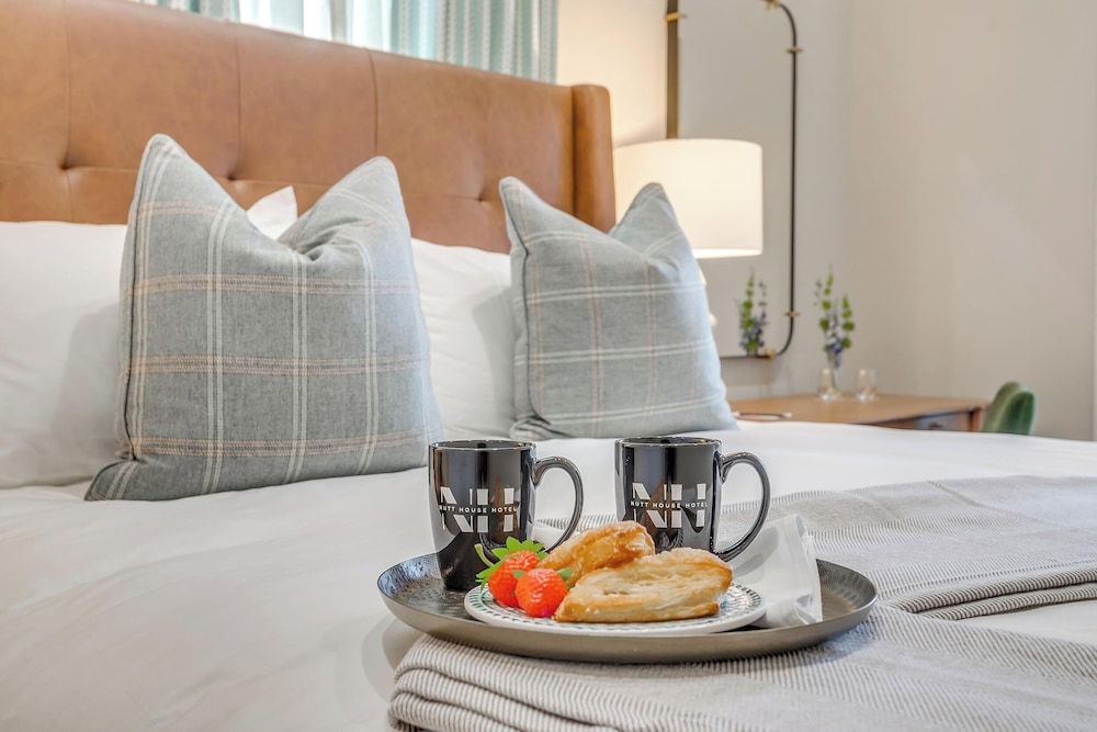 Nutt House Hotel