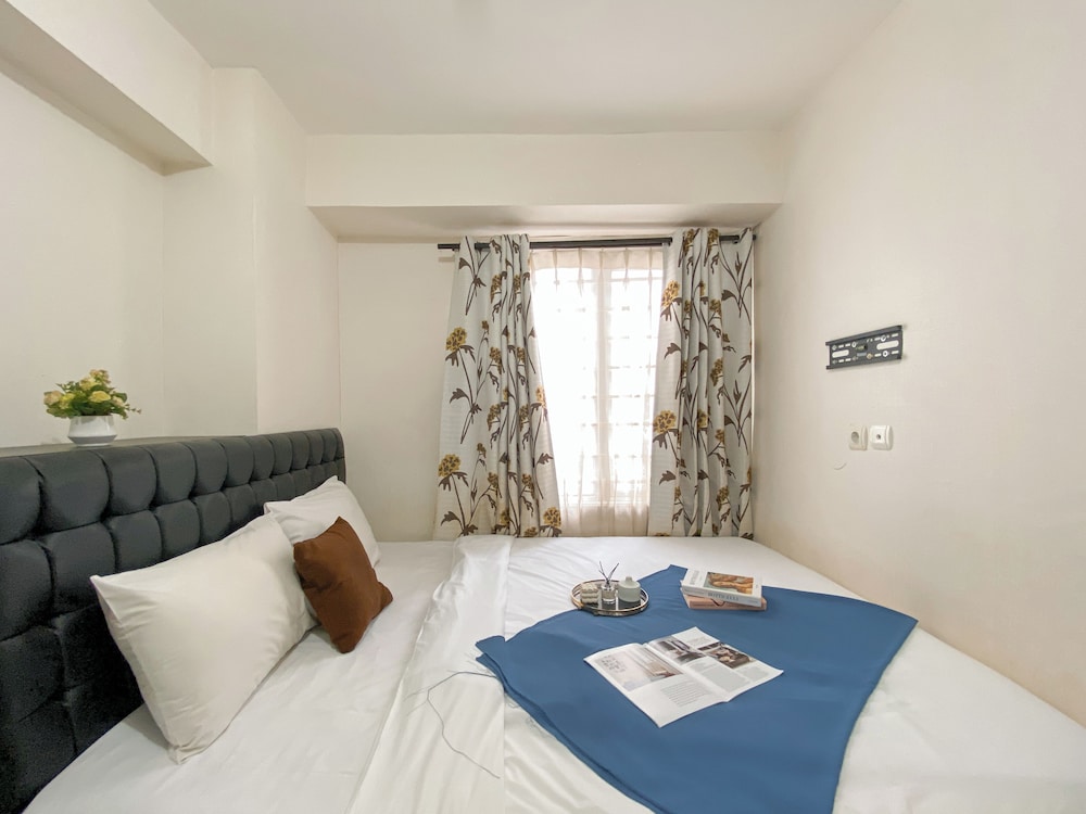 Functional 2Br At Apartment Bassura City