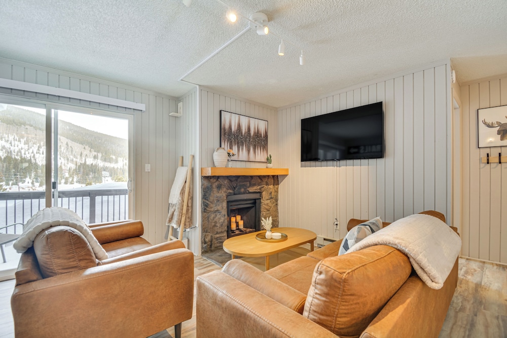 Breckenridge Area Condo w/ Mountain Views