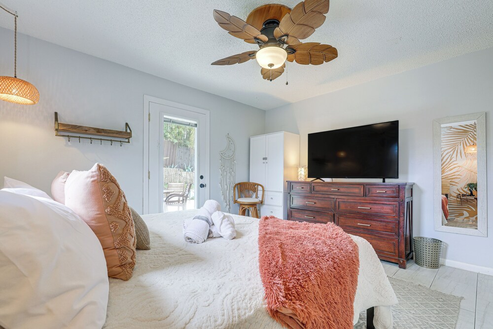 4 Mi to Jensen Beach Park: Family Home w/ Pool!