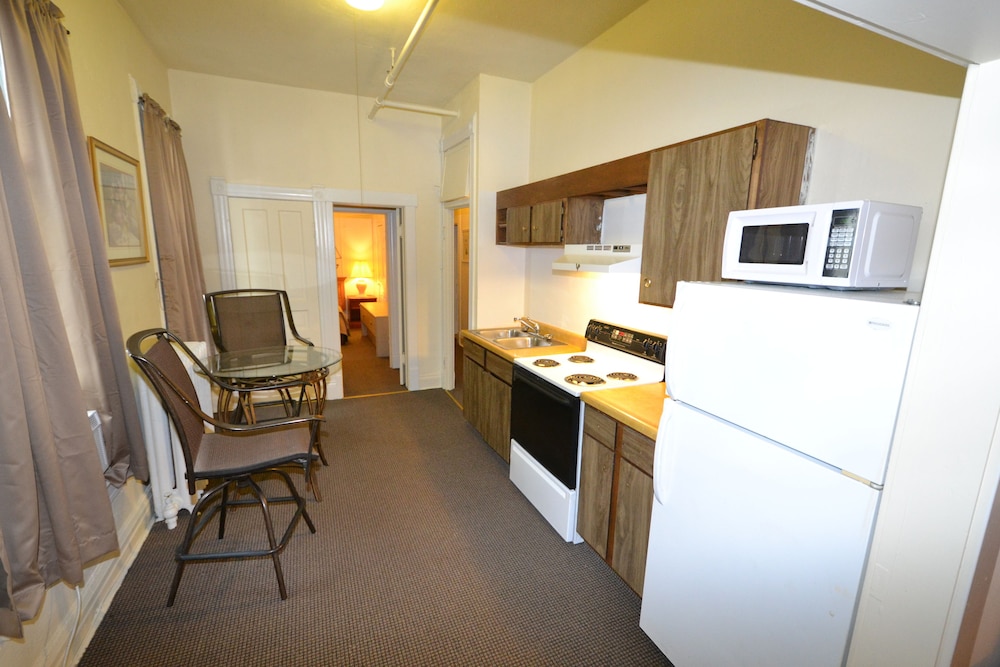 Perfect Stay Inn & Suites