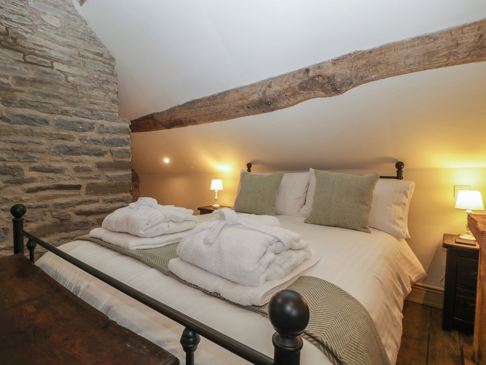 Evenjobb Court Farmhouse