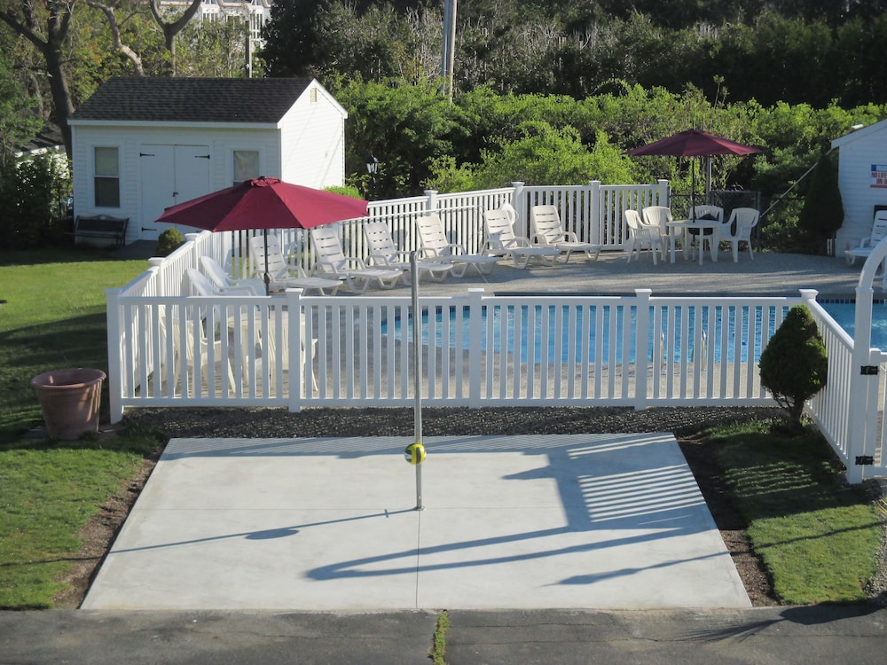 Long Beach Motor Inn