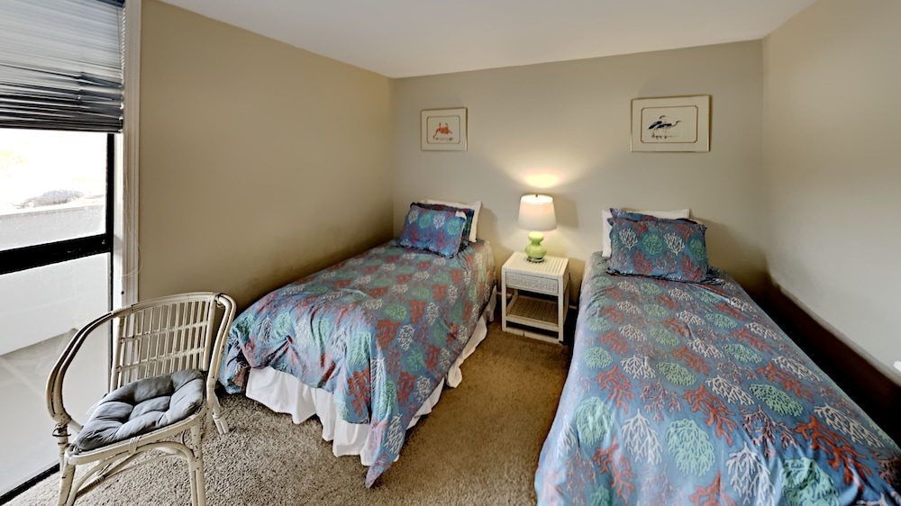 Brigadune 2c 2 Bedroom Condo