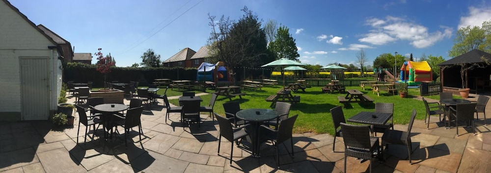 Worcester Vacations - The Bell Inn - Property Image 13