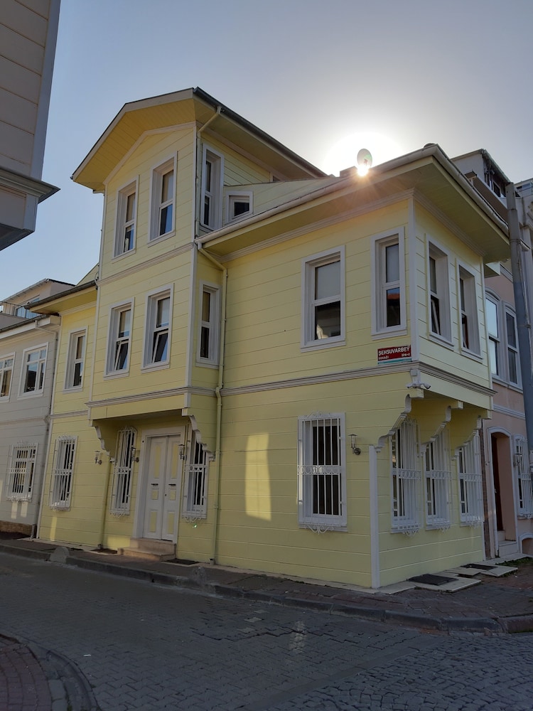 Royal Suites Sultanahmet - Image 12