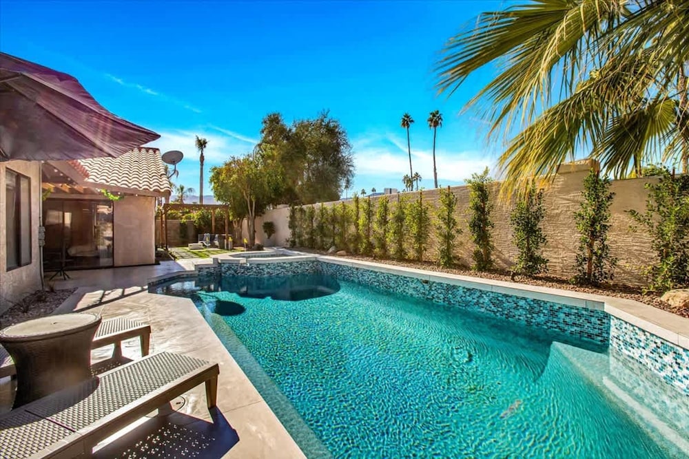 Paradise at Waring Place