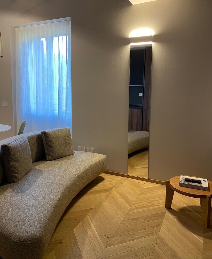 One bedroom apartment- Bandello 22