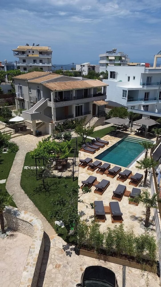 Casa Del Mar