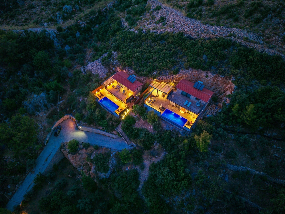 Villa Elvin in Slamlar K y
