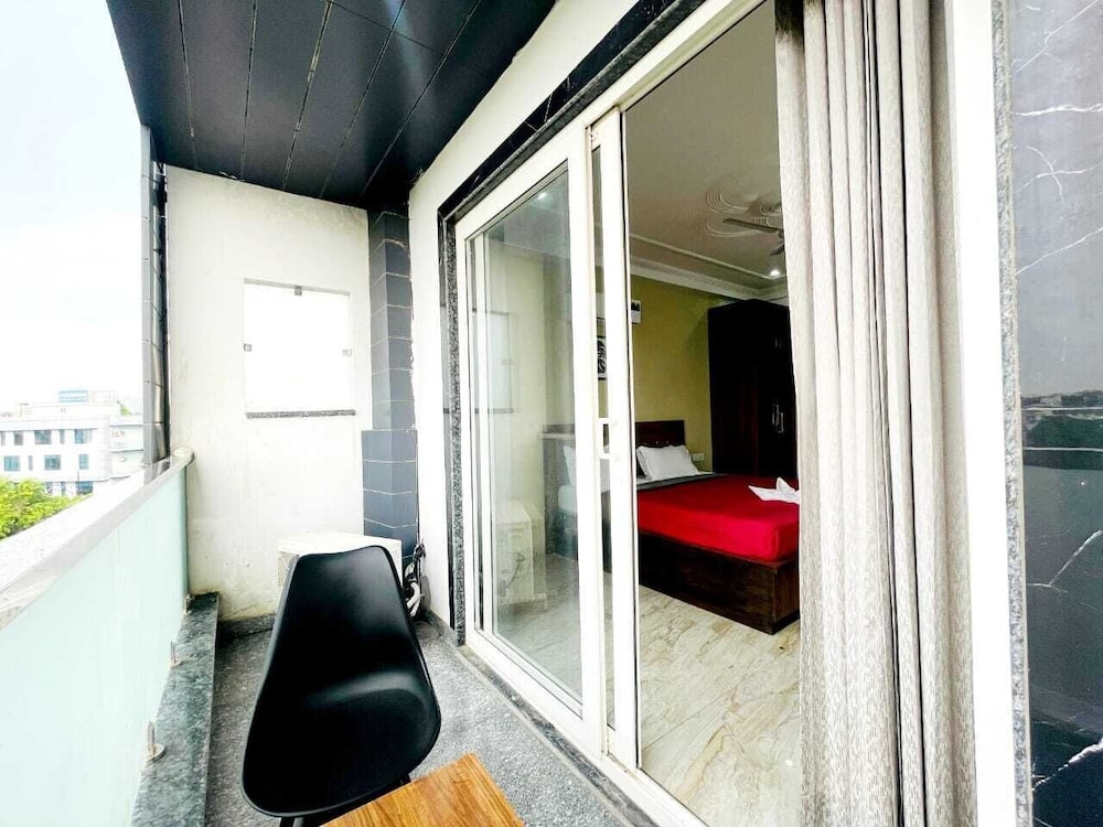 Opo Ministar Hotel