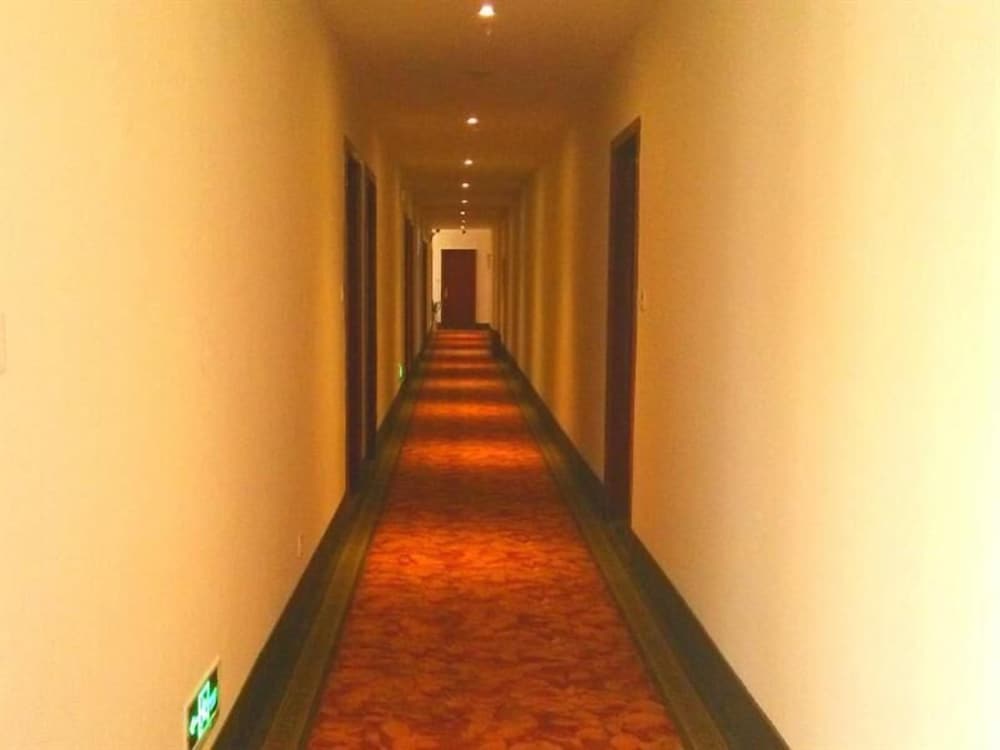 GreenTree Inn Suzhou Zhangjiagang Daxin Town Pingbei Road Express Hotel