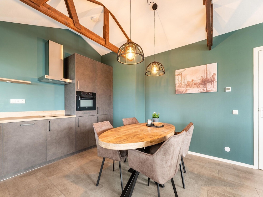 Charming House With Garden en Hellendoorn — kitchen