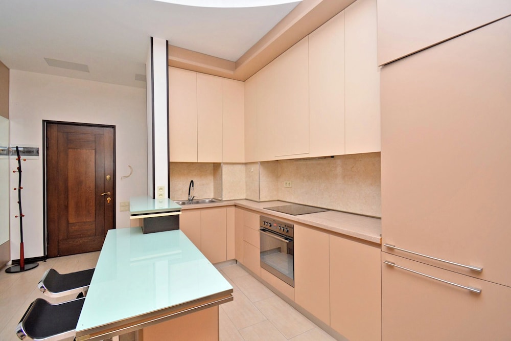 Kajaznuni street apartment on 4 floor