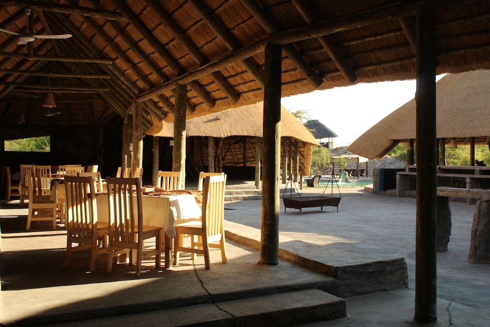 Pelican Lodge and Camping