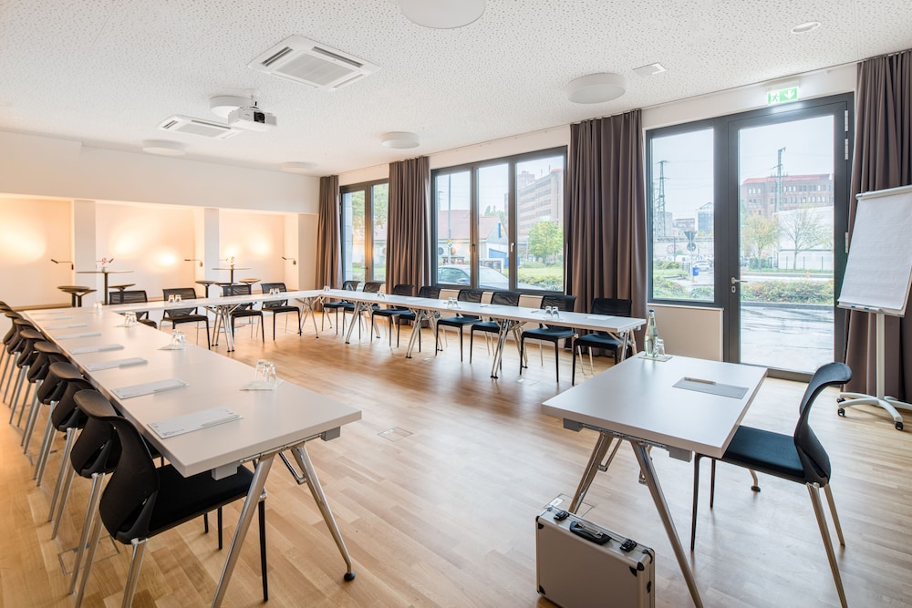 Berlin Vacations - Hotel Cult - Property Image 38