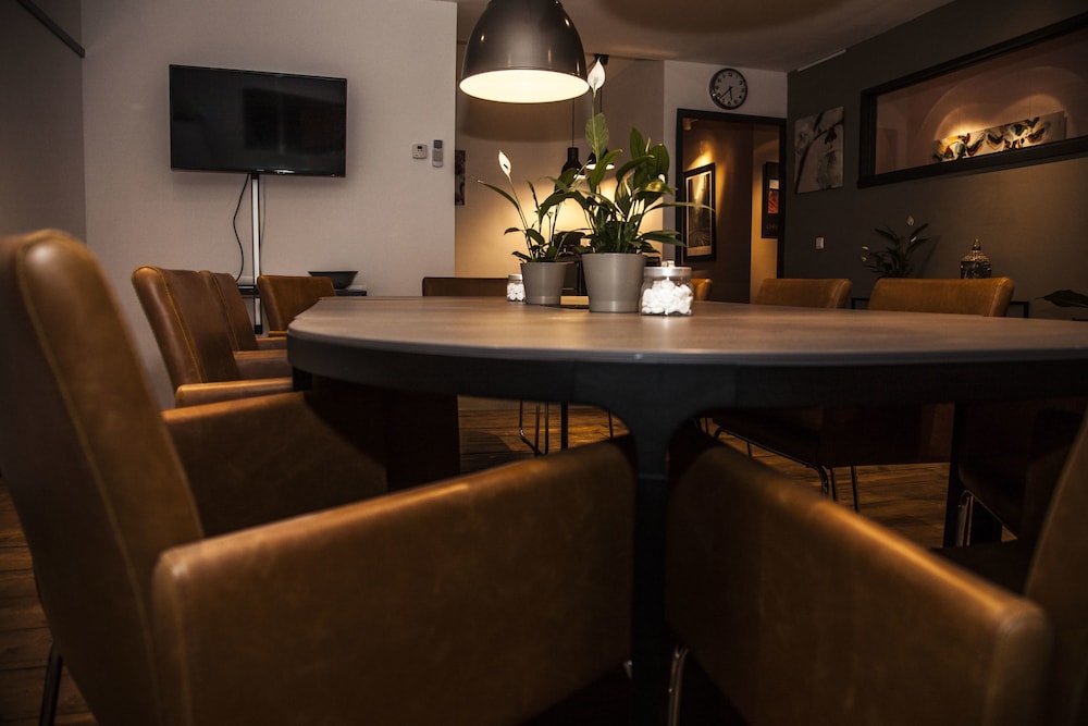 meeting & event spaces