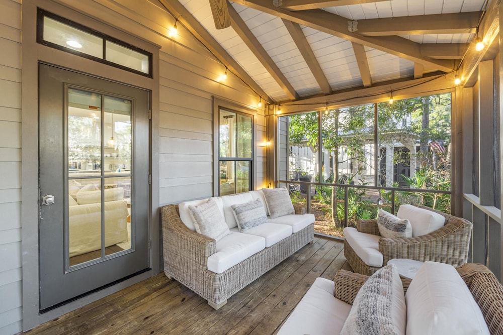 Magnolia Cottages by the Sea by Panhandle Getaways