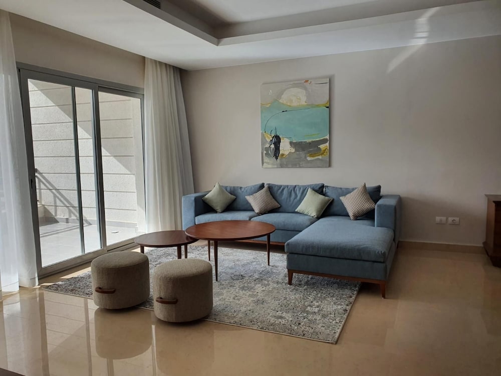 Vesta - Luxury Apt - 3br - Cfc IV view 4