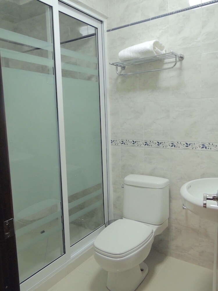 La Aurora Hotel like Home