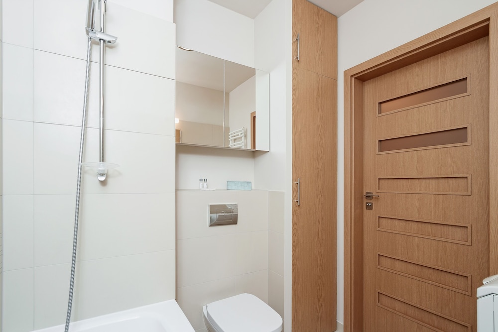 Apartments Masarska Krakow by Renters view 4