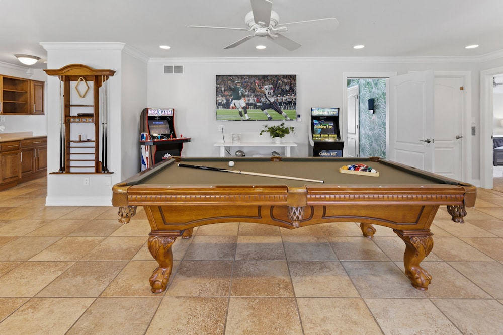 Heated Pool Hot Tub 5BR Game Room Elevator Cabana
