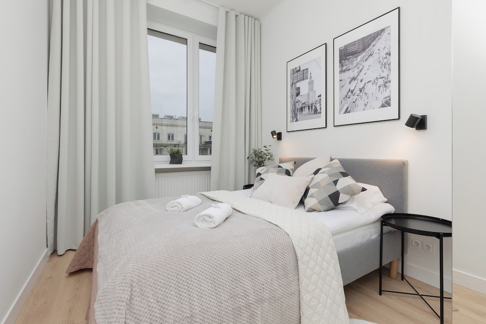 Warsaw Panorama Apartment by Renters view 5