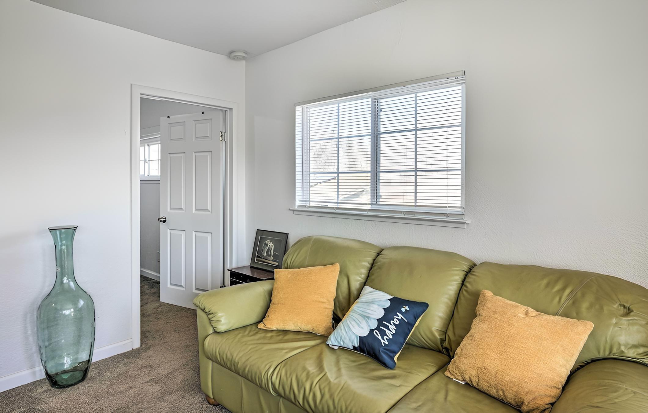 Berkeley Townhome ~ 12 Mi to Downtown SF! view 4