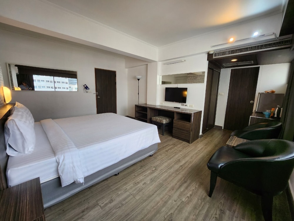 White Palace Bangkok 17
