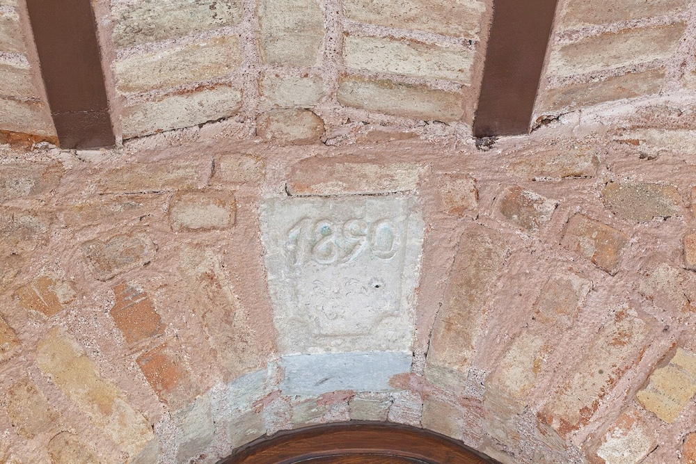 Celine Otel - Image 39